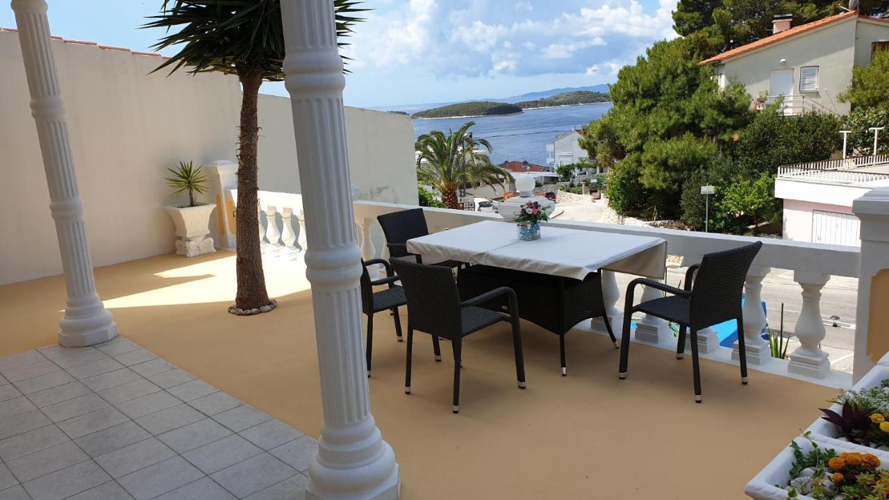 Hotel Apartmens Spiko 2 à Hvar Town Extérieur photo