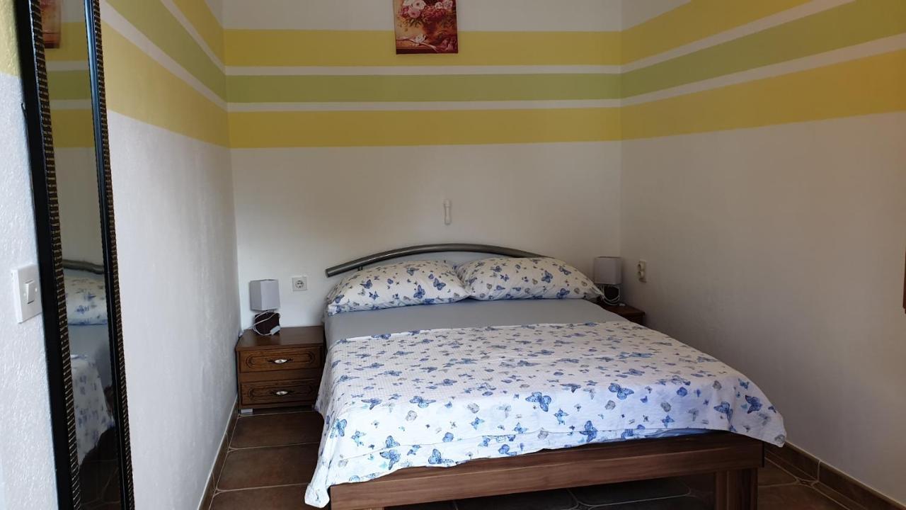Hotel Apartmens Spiko 2 à Hvar Town Extérieur photo