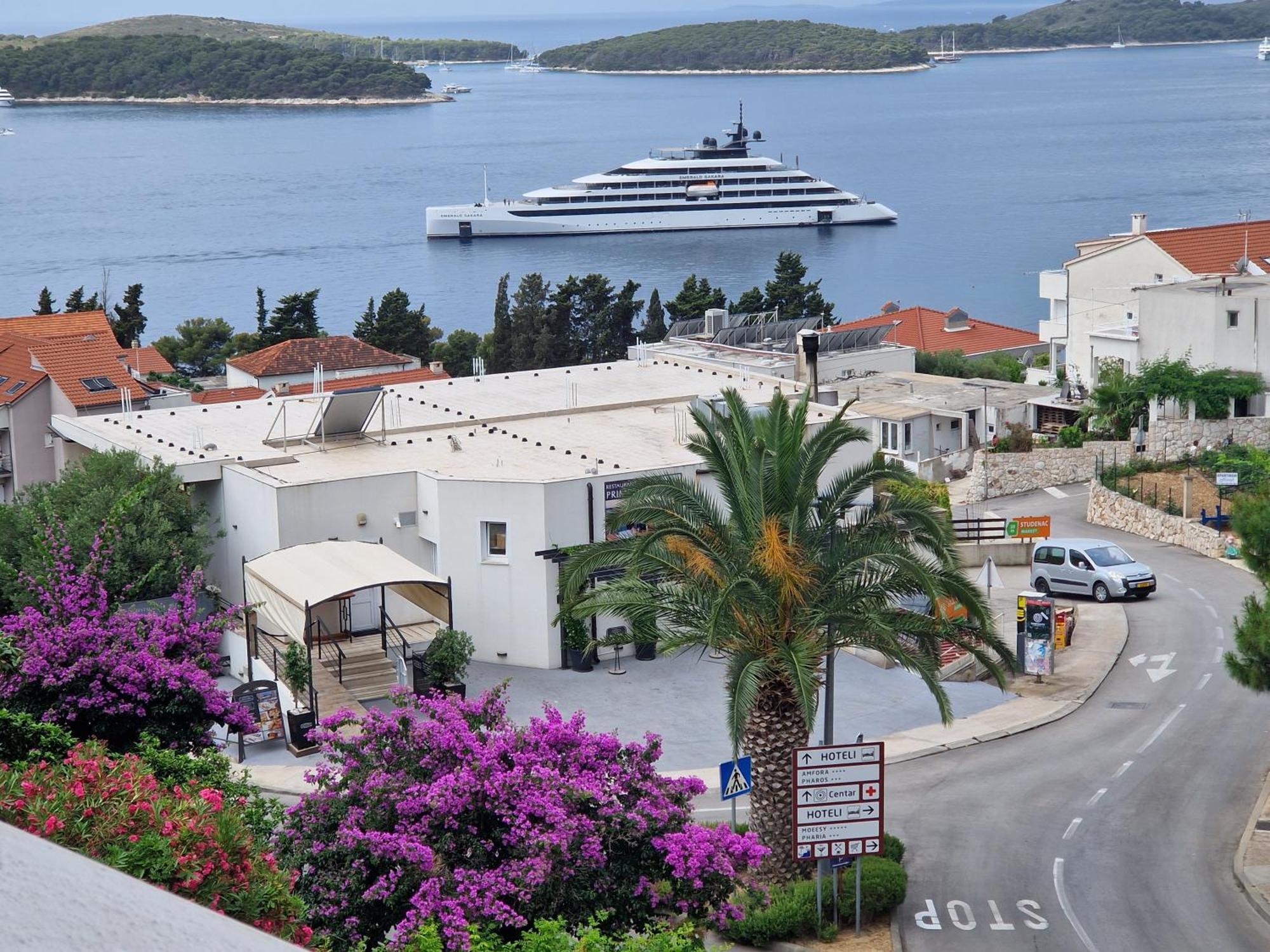 Hotel Apartmens Spiko 2 à Hvar Town Extérieur photo