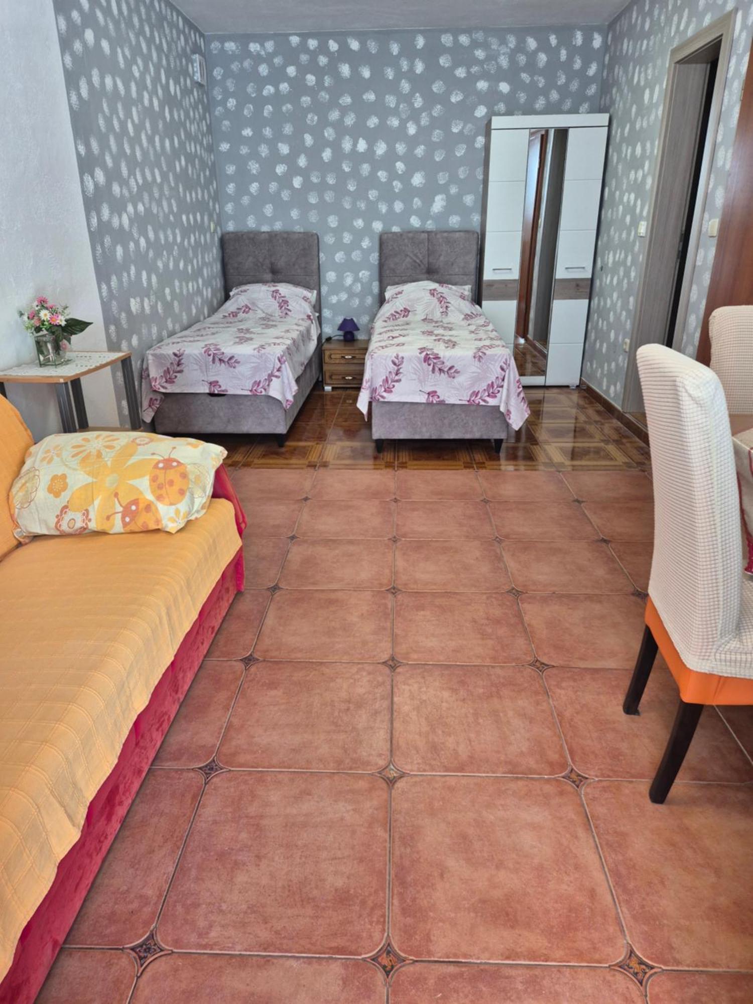 Hotel Apartmens Spiko 2 à Hvar Town Extérieur photo