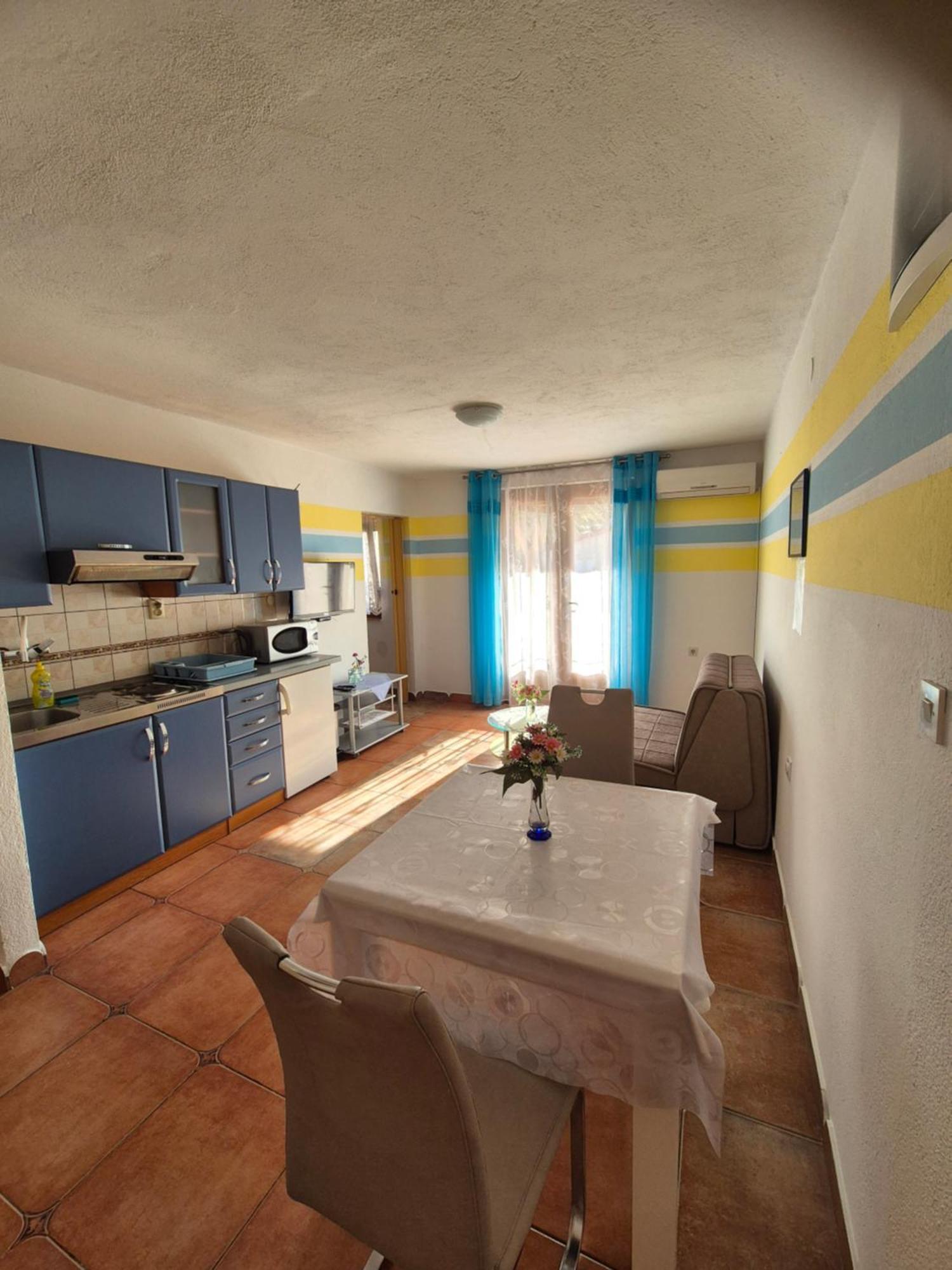 Hotel Apartmens Spiko 2 à Hvar Town Extérieur photo