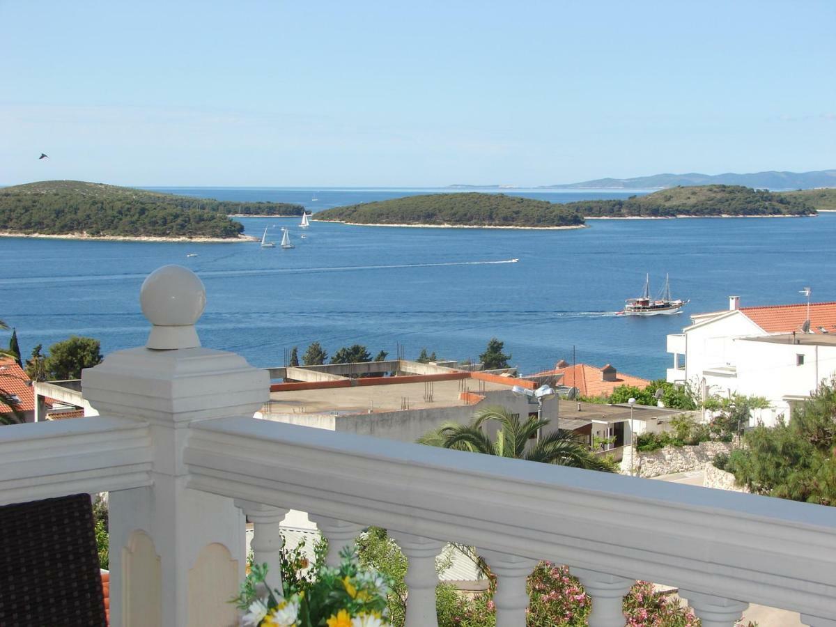 Hotel Apartmens Spiko 2 à Hvar Town Extérieur photo